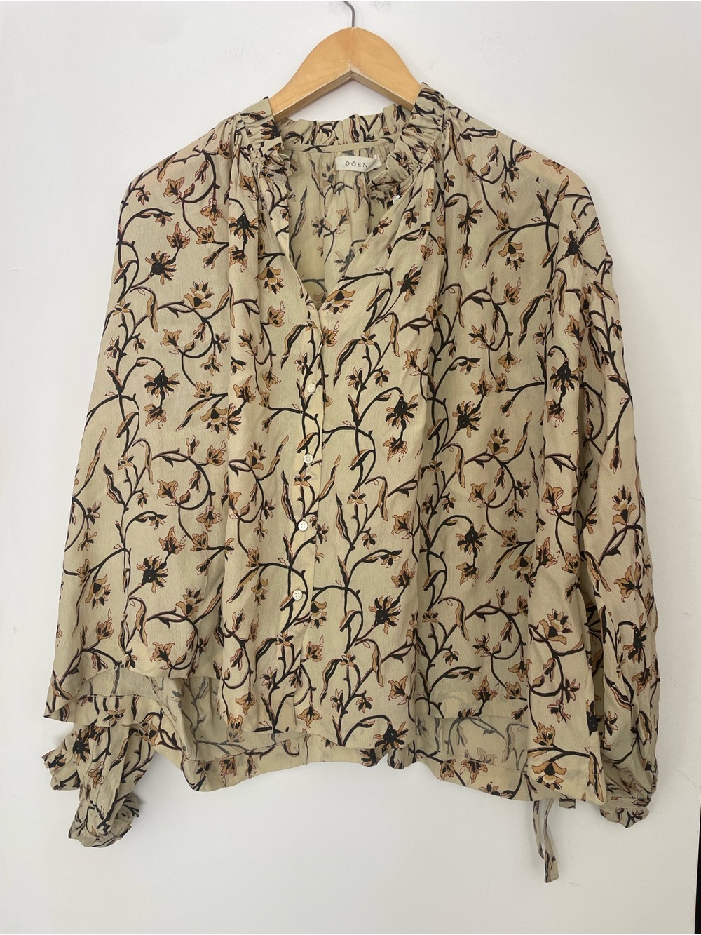 DOEN Floral Ruffle Neck Blouse Cream Brown Viscose Oversized XS - Picture 3 of 9